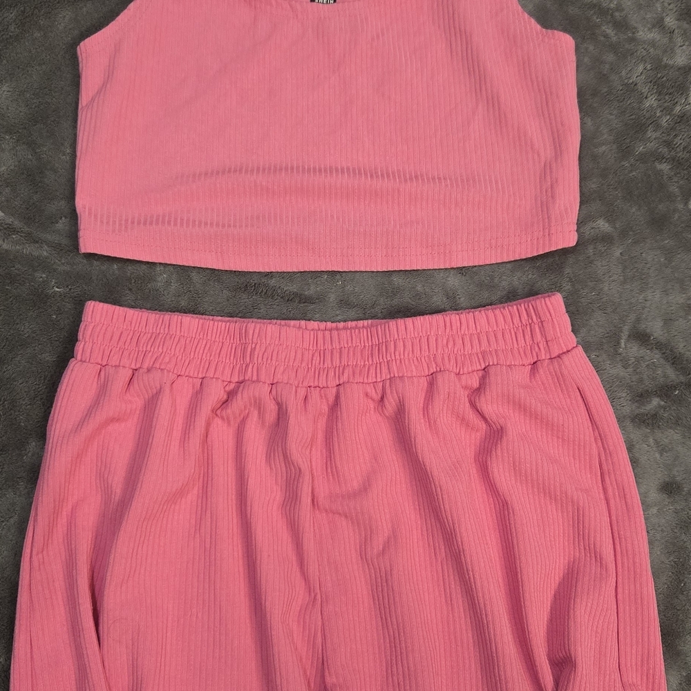 SHEIN Pink Ribbed Top